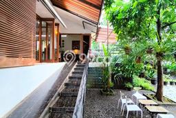 Jual Rumah Luas Elegan Dengan View Cantik di Antasari, Jakarta Selatan Jual Rumah Luas Elegan Dengan View Cantik di Antasari, Jakarta Selatan