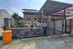 Jual Rumah Strategis Bagus Punya 2 KT di Sawangan Depok SHM Jual Rumah Strategis Bagus Punya 2 KT di Sawangan Depok SHM