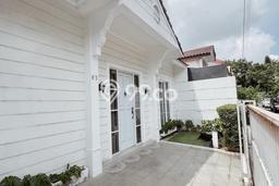Hunian Cantik Modern Lb 80m2 di Cinere, Depok Hunian Cantik Modern Lb 80m2 di Cinere, Depok