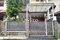 Rumah Elit Modern Siap Huni di Pondok Labu Jakarta Selatan Rumah Elit Modern Siap Huni di Pondok Labu Jakarta Selatan