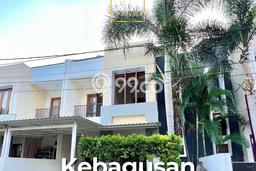 Hunian Mewah LB 137m2 Siap Pakai Desain Elegan di Kebagusan, Jakarta Selatan Hunian Mewah LB 137m2 Siap Pakai Desain Elegan di Kebagusan, Jakarta Selatan