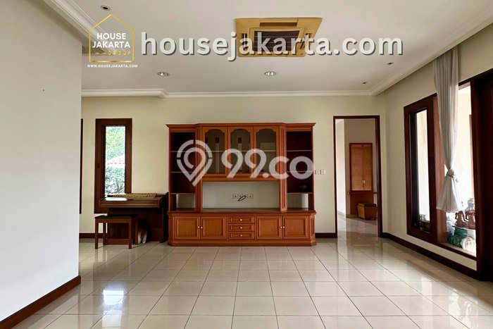 Ready to Use! Luxury House LT 605m2 Desain Modern di Mampang Ready to Use! Luxury House LT 605m2 Desain Modern di Mampang