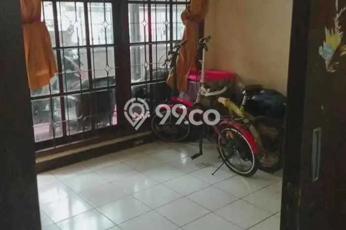 Rumah LT 125m² Fully Furnished di Lokasi Prestisius Kiaracondong, Bandung Rumah LT 125m² Fully Furnished di Lokasi Prestisius Kiaracondong, Bandung