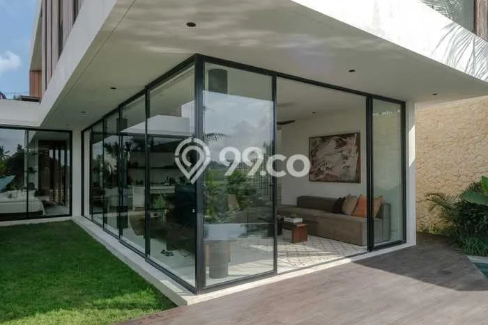 Vila di , Luas 250m2m², Area Strategis Vila di , Luas 250m2m², Area Strategis