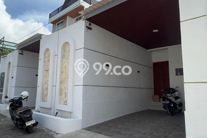 Vila di , Luas 354m2m², Akses ke Pusat Kota Vila di , Luas 354m2m², Akses ke Pusat Kota
