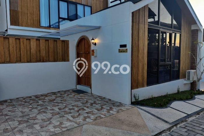Lokasi Ideal! Vila Kawasan , Dimensi 140m2m², Area Asri dan tenang Lokasi Ideal! Vila Kawasan , Dimensi 140m2m², Area Asri dan tenang