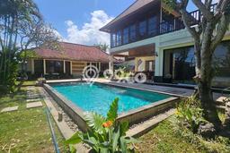 Vila Terawat Kawasan , Ukuran 785m2m², Lokasi Strategis dengan akses mudah Vila Terawat Kawasan , Ukuran 785m2m², Lokasi Strategis dengan akses mudah