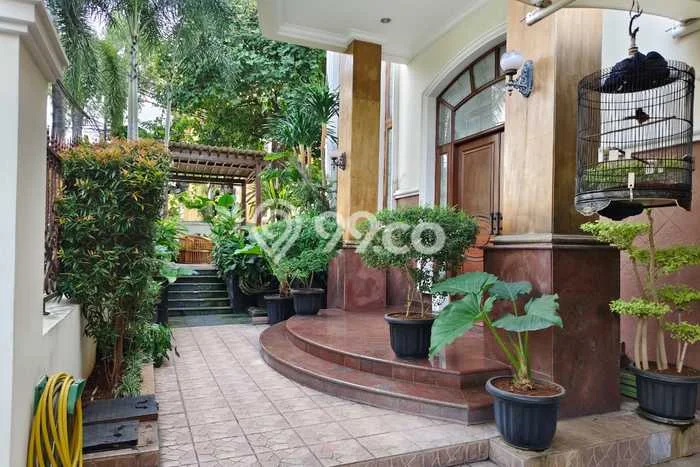 Lokasi strategis! Rumah siap huni dikontrakkan di Kelapa Gading LB 400m2 Lokasi strategis! Rumah siap huni dikontrakkan di Kelapa Gading LB 400m2