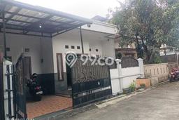 For Sale Rumah 3 Kamar Lokasi Ideal Nyaman dan Strategis di Antapani For Sale Rumah 3 Kamar Lokasi Ideal Nyaman dan Strategis di Antapani