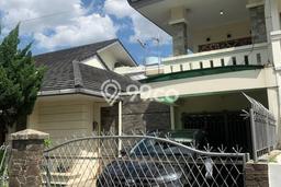 Rumah Luxury Modern Tanpa Renovasi di Buah Batu Bandung Rumah Luxury Modern Tanpa Renovasi di Buah Batu Bandung