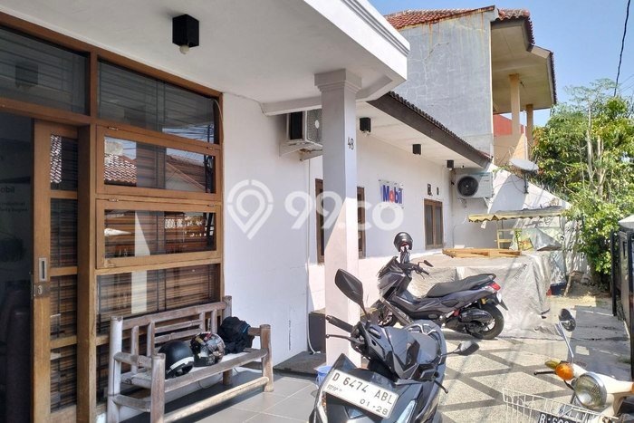 Hunian Elit LB 215m2 Siap Huni Desain Elegan di BKR, Bandung Hunian Elit LB 215m2 Siap Huni Desain Elegan di BKR, Bandung
