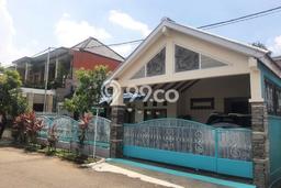 DIJUAL CEPAT! Rumah Asri di Antapani, Bandung, Luas 185m2m² LB 140m2m² Bisa Nego! DIJUAL CEPAT! Rumah Asri di Antapani, Bandung, Luas 185m2m² LB 140m2m² Bisa Nego!