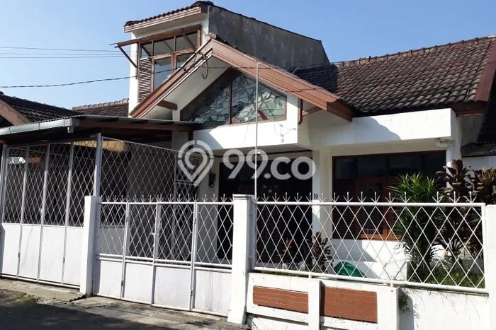Rumah Minimalis 4 KT LT 126m2 di BKR Rumah Minimalis 4 KT LT 126m2 di BKR