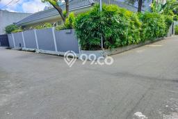 Rumah Elit Modern Tanpa Renovasi di Rawamangun Jakarta Timur Rumah Elit Modern Tanpa Renovasi di Rawamangun Jakarta Timur