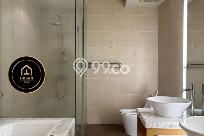 Rumah Modern Tropical Townhouse Area Premium Dekat Mall Kemang Rumah Modern Tropical Townhouse Area Premium Dekat Mall Kemang