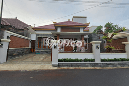 HARGA SPECIAL! Rumah Strategis di Gondokusuman, LT 286m² Bangunan 200m² HARGA SPECIAL! Rumah Strategis di Gondokusuman, LT 286m² Bangunan 200m²