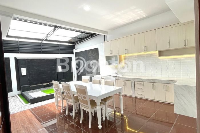 For Sale Rumah 5 Kamar Lokasi Strategis Nyaman dan Strategis di Ngaglik For Sale Rumah 5 Kamar Lokasi Strategis Nyaman dan Strategis di Ngaglik