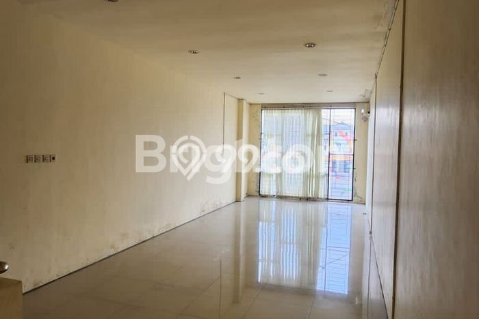 Ruko Area Komersial Kawasan Gondokusuman, Luas 105m², Jalan Utama Ruko Area Komersial Kawasan Gondokusuman, Luas 105m², Jalan Utama