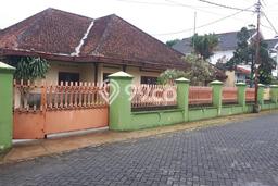 Hunian Mewah LB 282m2 Siap Pakai Desain Elegan di Condong Catur, Sleman Hunian Mewah LB 282m2 Siap Pakai Desain Elegan di Condong Catur, Sleman