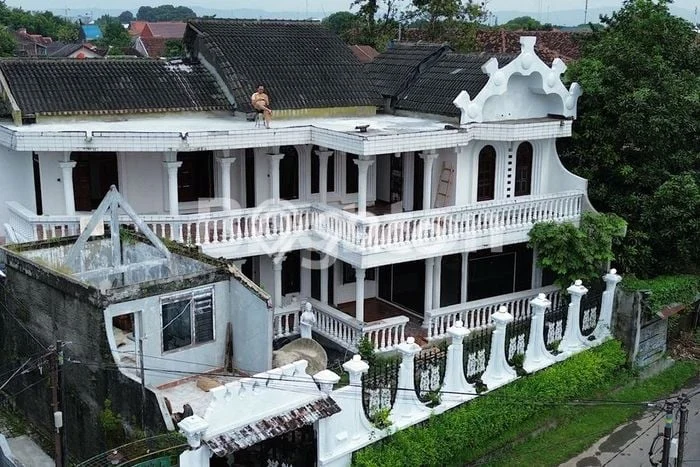 Siap Huni Hunian Elit 5 Kamar di Mantrijeron Dekat ke Mana Pun Siap Huni Hunian Elit 5 Kamar di Mantrijeron Dekat ke Mana Pun