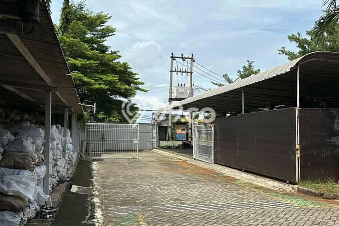 Gudang Dijual di Serpong Utara LT 3290m2, LB 1237m2 Solusi Investasi Cerdas Gudang Dijual di Serpong Utara LT 3290m2, LB 1237m2 Solusi Investasi Cerdas