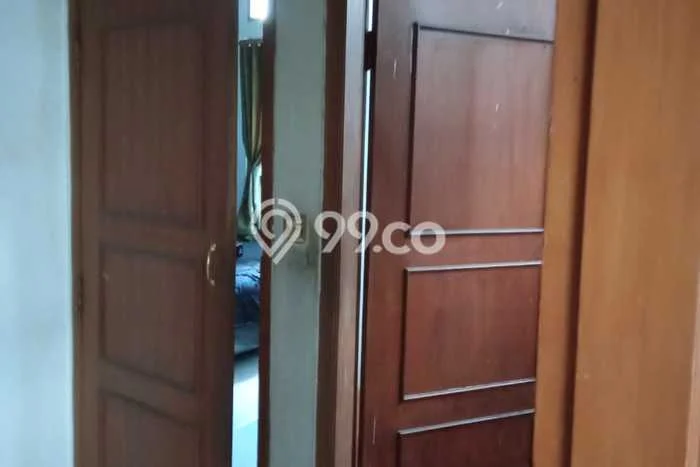 Rumah Luxury Modern Tanpa Renovasi di Joglo Jakarta Barat Rumah Luxury Modern Tanpa Renovasi di Joglo Jakarta Barat