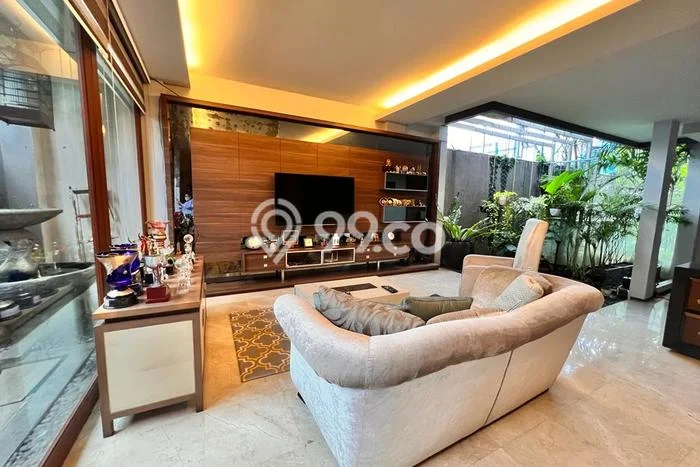 Rumah Luxury Modern Tanpa Renovasi di Sektor 7-Bintaro Tangerang Selatan Rumah Luxury Modern Tanpa Renovasi di Sektor 7-Bintaro Tangerang Selatan