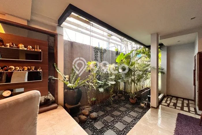 Rumah Luxury Modern Tanpa Renovasi di Sektor 7-Bintaro Tangerang Selatan Rumah Luxury Modern Tanpa Renovasi di Sektor 7-Bintaro Tangerang Selatan