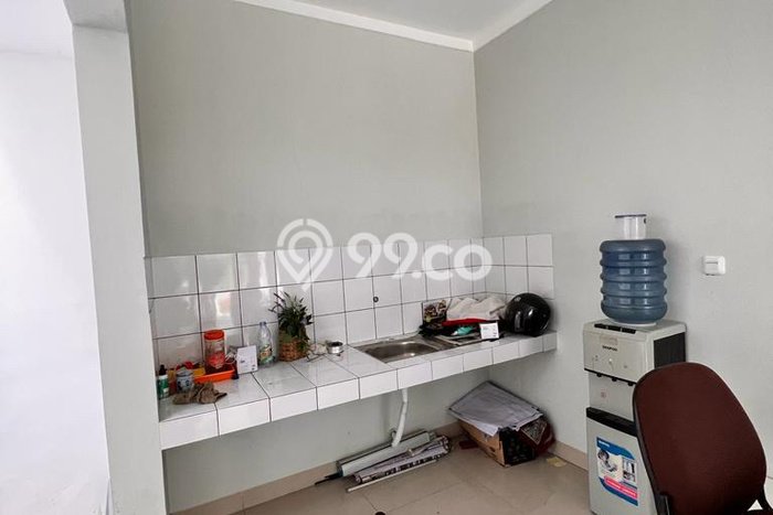 Rumah Luas Asri 3 KT Siap Pakai di Bintaro Tangerang Selatan Rumah Luas Asri 3 KT Siap Pakai di Bintaro Tangerang Selatan