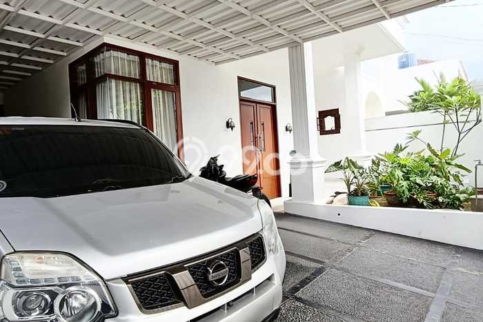 Rumah Luxury Modern Siap Huni di Sektor 2 - Bintaro Jakarta Selatan Rumah Luxury Modern Siap Huni di Sektor 2 - Bintaro Jakarta Selatan