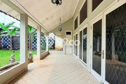 Jual Rumah Mewah Elegan Dengan View Eksklusif di Lebak Bulus, Jakarta Selatan Jual Rumah Mewah Elegan Dengan View Eksklusif di Lebak Bulus, Jakarta Selatan