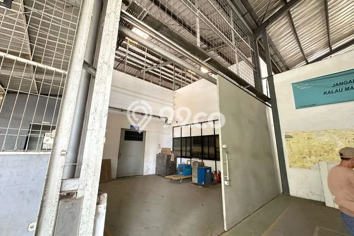 Gudang Dijual di Serpong Utara LT 3290m2, LB 1237m2 Solusi Investasi Cerdas Gudang Dijual di Serpong Utara LT 3290m2, LB 1237m2 Solusi Investasi Cerdas