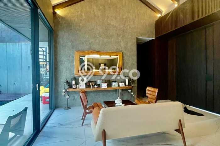 For Sale! Premium House LT 248m2 Desain Elegan di Sektor 9-Bintaro For Sale! Premium House LT 248m2 Desain Elegan di Sektor 9-Bintaro