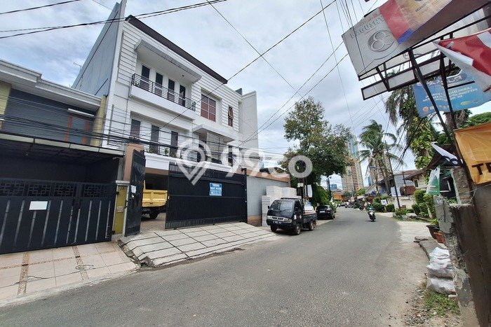 Untuk Dijual! Kantor di Kemanggisan Jakarta Barat LT 193m2 / LB 287m2 Kawasan Bisnis Untuk Dijual! Kantor di Kemanggisan Jakarta Barat LT 193m2 / LB 287m2 Kawasan Bisnis