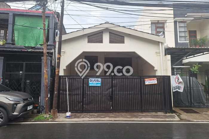 Dijual Rumah Premium dengan Fasilitas Sekitar Lengkap di Palmerah, Jakarta Barat Dijual Rumah Premium dengan Fasilitas Sekitar Lengkap di Palmerah, Jakarta Barat
