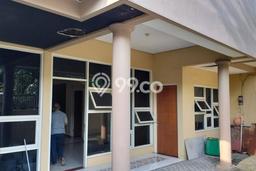 Dijual Rumah 3 Kamar Lokasi Ideal Nyaman dan Strategis di Rungkut Dijual Rumah 3 Kamar Lokasi Ideal Nyaman dan Strategis di Rungkut