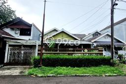 Ready to Use! Premium House LT 250m2 Desain Elegan di Bintaro Ready to Use! Premium House LT 250m2 Desain Elegan di Bintaro