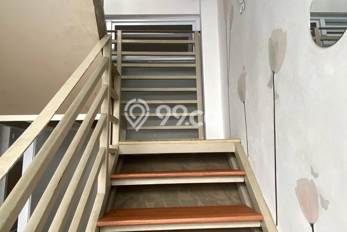 Rumah Lingkungan Asri kawasan Arcamanik, Bandung, LT 115m2m² Bangunan 147m2m² Rumah Lingkungan Asri kawasan Arcamanik, Bandung, LT 115m2m² Bangunan 147m2m²