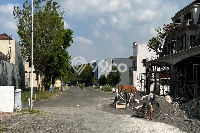 Rumah Strategis Modern Lb 130m2 di Benowo, Surabaya Rumah Strategis Modern Lb 130m2 di Benowo, Surabaya