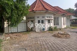 SPECIAL PROPERTY! Rumah di Tegalsari, LT 1050m2m² Bangunan 747m2m² SPECIAL PROPERTY! Rumah di Tegalsari, LT 1050m2m² Bangunan 747m2m²