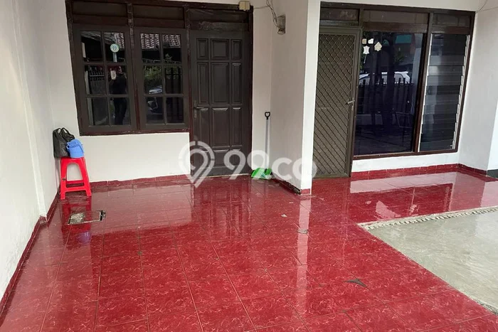 Sewa Rumah Harga Terjangkau di Kutisari Surabaya dengan 5 Kamar Tidur Sewa Rumah Harga Terjangkau di Kutisari Surabaya dengan 5 Kamar Tidur