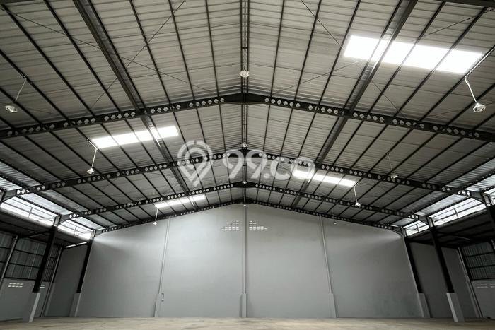 Unit Gudang Paling Strategis di Cipondoh Tangerang dengan LB 960m2 Unit Gudang Paling Strategis di Cipondoh Tangerang dengan LB 960m2