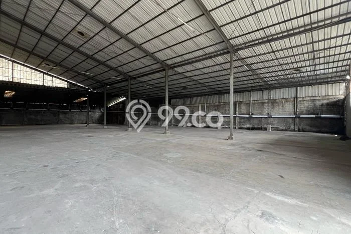 Gudang Disewakan di Kawasan Ramai Cipondoh, Tangerang Gudang Disewakan di Kawasan Ramai Cipondoh, Tangerang