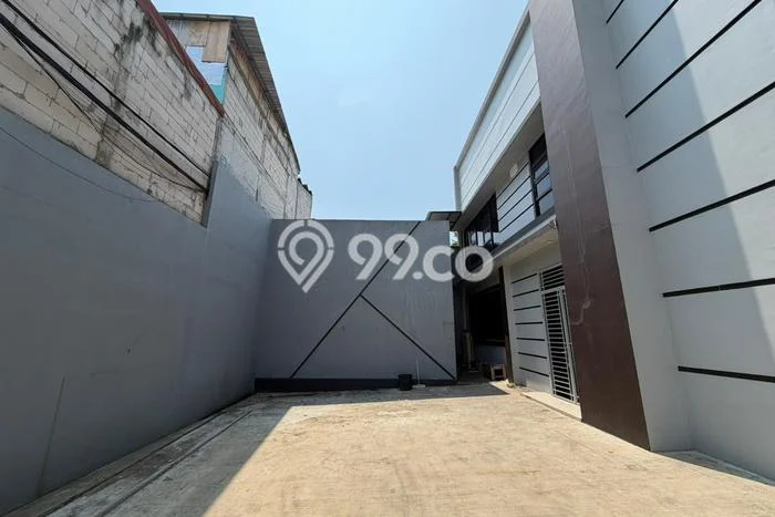 Unit Gudang disewakan di Cengkareng Jakarta Barat dengan LT 600m2 / LB 1000m2 Unit Gudang disewakan di Cengkareng Jakarta Barat dengan LT 600m2 / LB 1000m2