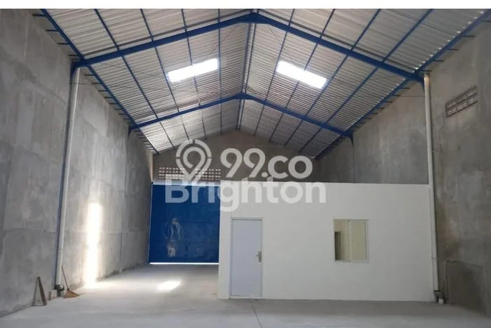 Dijual Gudang Kawasan Strategis Kawasan Gatak, Luas 1000m2m², Jalan Raya Dijual Gudang Kawasan Strategis Kawasan Gatak, Luas 1000m2m², Jalan Raya