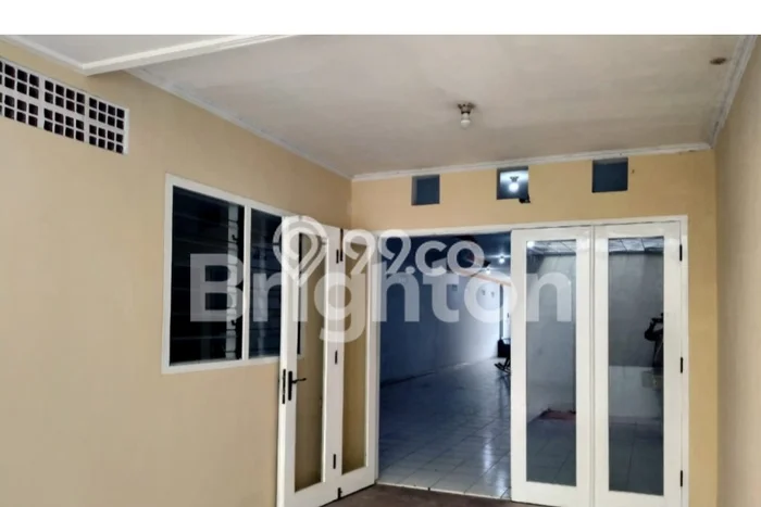 Hunian Idaman Keluarga LB 300m2m² View Danau di Serengan, Surakarta Hunian Idaman Keluarga LB 300m2m² View Danau di Serengan, Surakarta