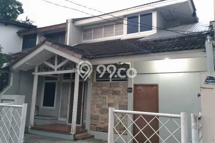 Rumah sewa siap pakai 4 Kamar Tidur di Joglo, Jakarta Barat Rumah sewa siap pakai 4 Kamar Tidur di Joglo, Jakarta Barat