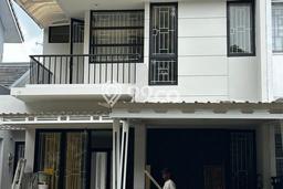 Rumah Luas Asri 3 KT Siap Pakai di BSD City Tangerang Rumah Luas Asri 3 KT Siap Pakai di BSD City Tangerang