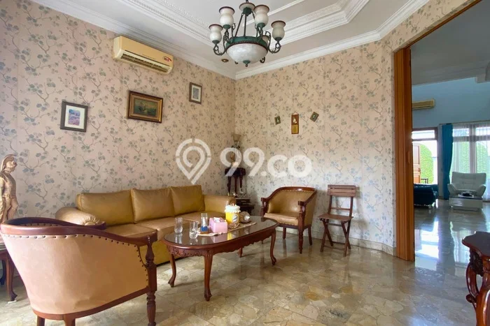 Rumah Elit LB 360m2 Siap Huni Desain Elegan di Joglo, Jakarta Barat Rumah Elit LB 360m2 Siap Huni Desain Elegan di Joglo, Jakarta Barat