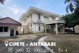 Ready to Use! Premium House LT 1060m2 Desain Elegan di Cipete Ready to Use! Premium House LT 1060m2 Desain Elegan di Cipete
